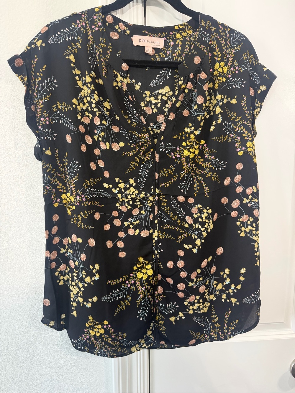 Philosophy Black Floral Short Sleeve Blouse - Yellow & Pink Sprig Print
